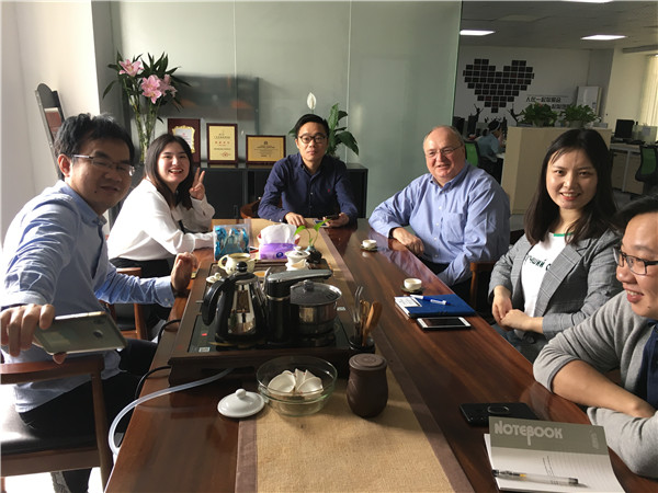 坚持初心 不时进修