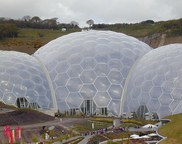 PTFE膜布局的特征和利用寿命