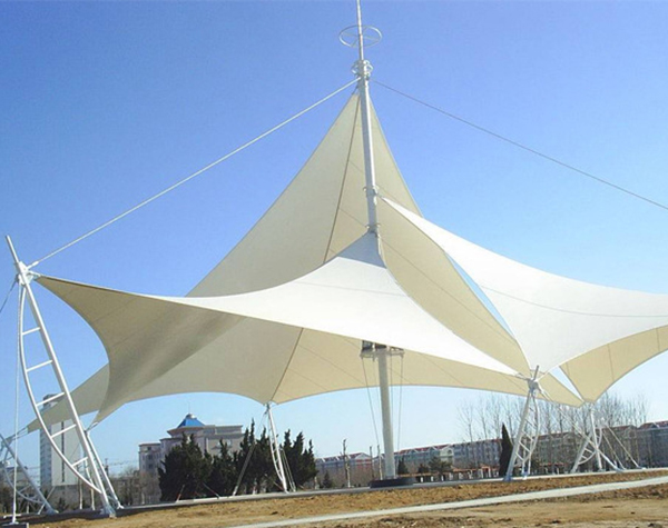 计较膜面变形在修建工程中的首要性