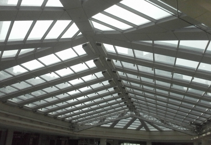 开合式屋盖张拉膜布局