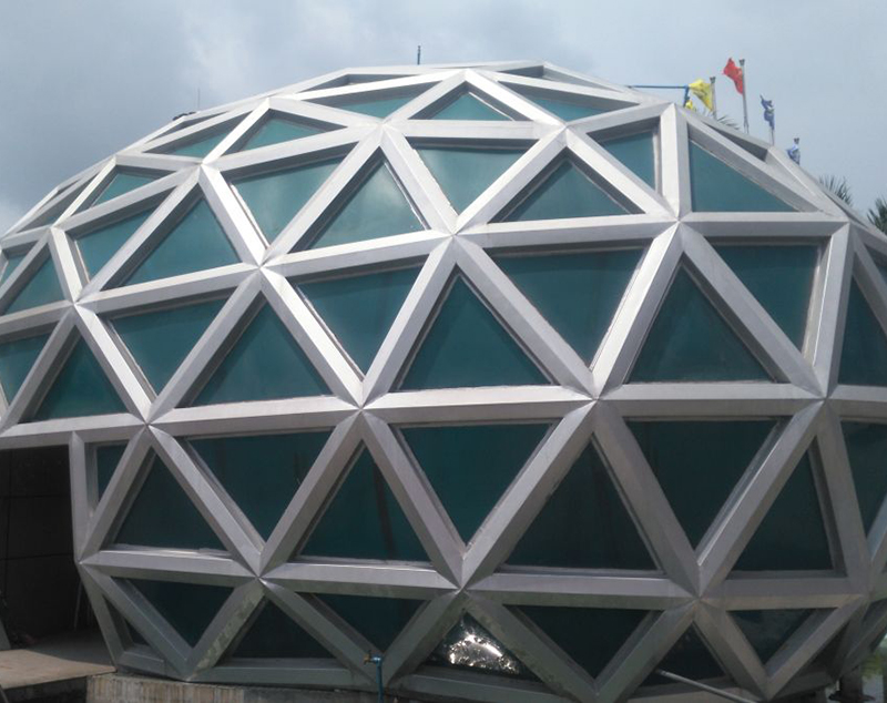 张拉索膜布局的最好洗濯季节