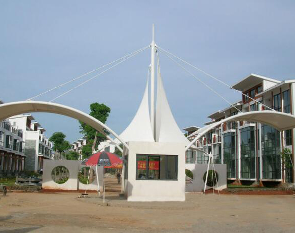 装配膜布局大门的注重事变