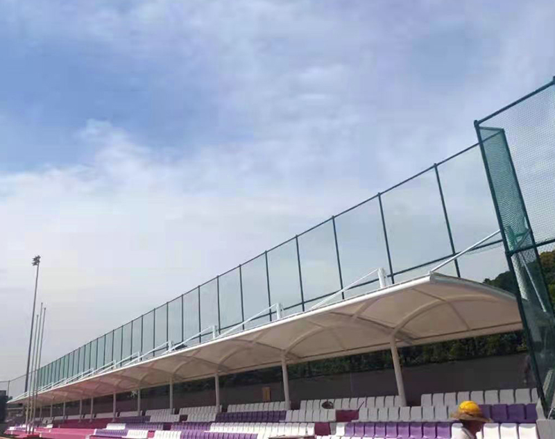 佛兰空间膜布局公司在广州市增城区某黉舍操场膜布局看台工程美满验收！