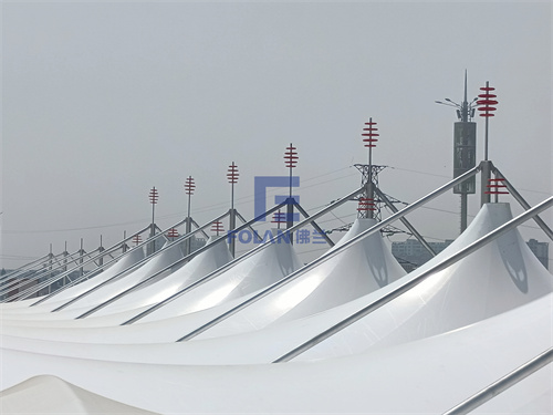 再度协作，陆良北辰中学膜布局名目完工赏识