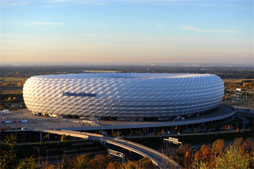 欧洲杯八强全数发生，1/4决赛对阵出炉，一路来看慕尼黑安联球场