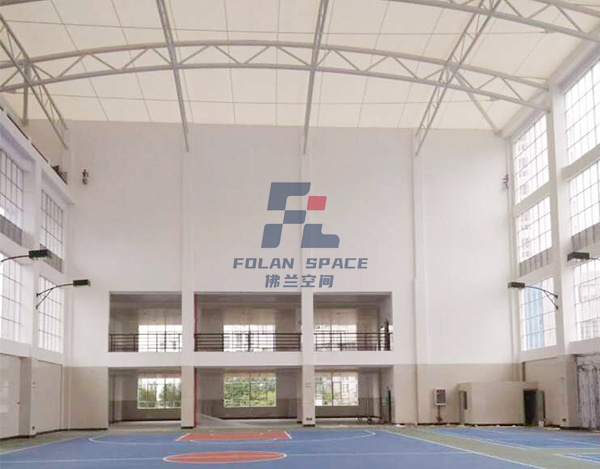 云南曲靖财经黉舍篮球场